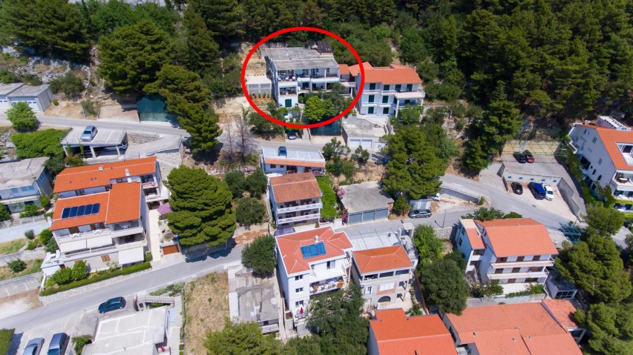 Apartments With A Parking Space Brela, Makarska - 11687 Exterior foto